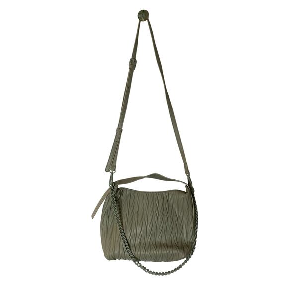 MADISON WEST Textured Faux Leather Gray Shoulder Hand Bag Matte Chain Detail - Picture 1 of 8